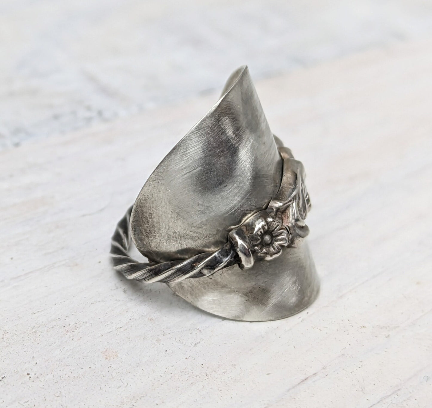 Sterling SILVER - 1900 VICTORIAN Floral Spoon Ring