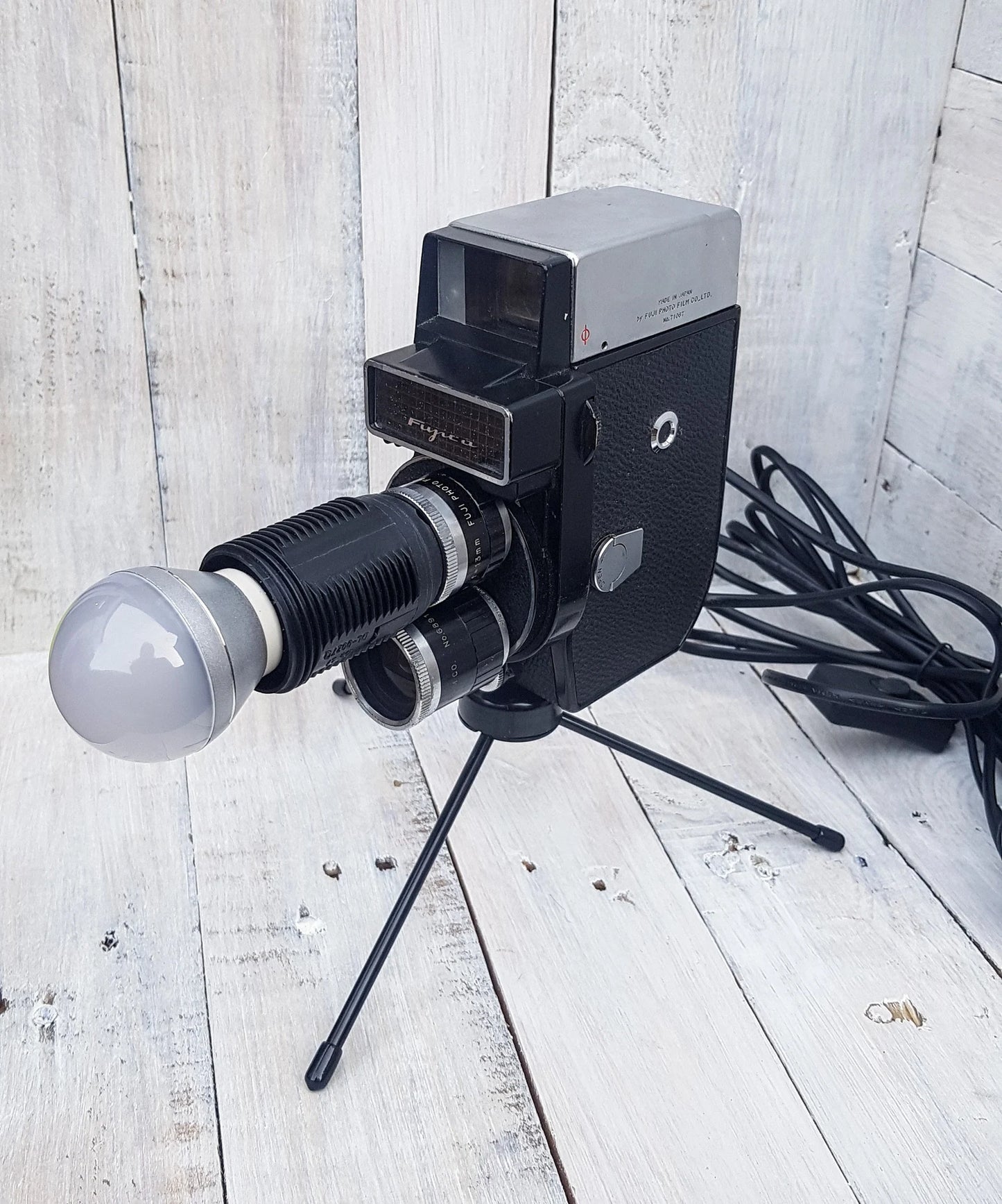 Repurposed 1960s Vintage Cine Movie Camera Lamp - Table Desk Lamp - Mancave