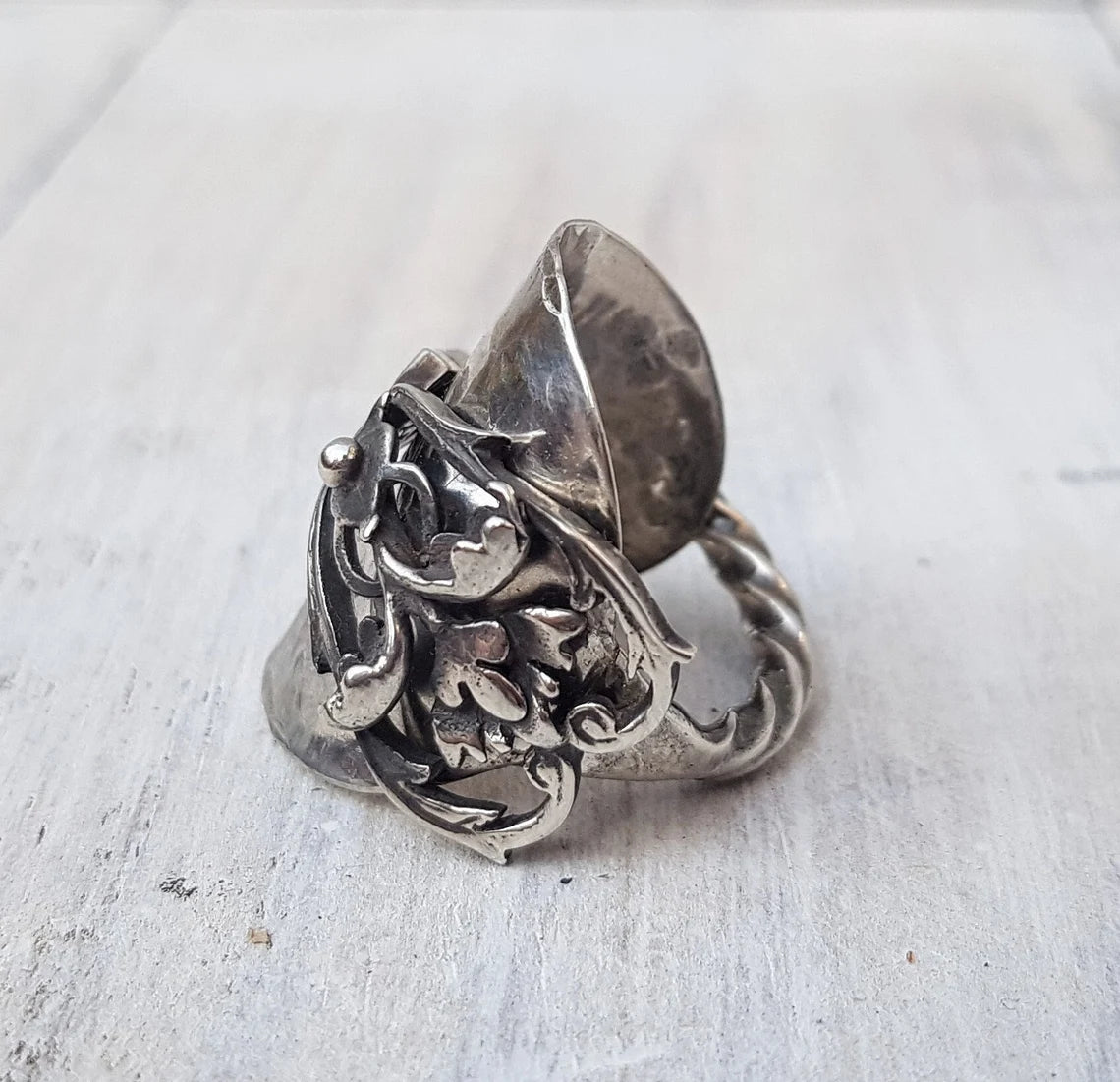 Sterling-Silver-Gothic-1972-Spoon-Ring