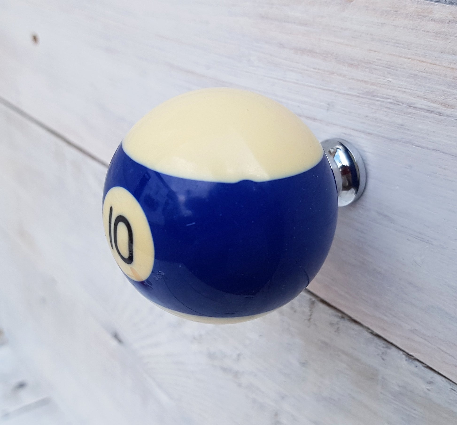 pool ball furniture knob