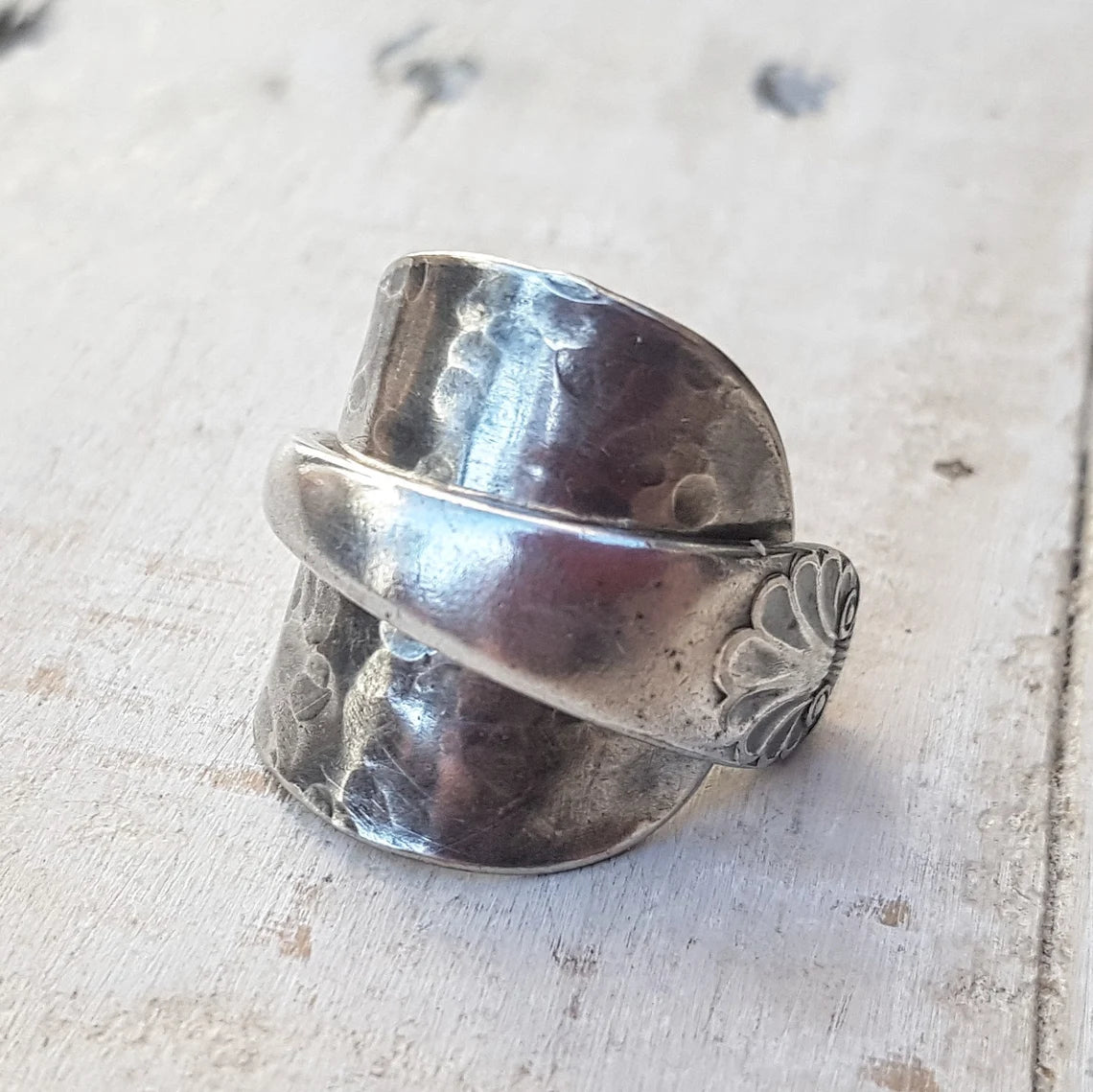 Vintage Shell Pattern Spoon Ring - Upcycled Unisex Boho Style Jewelry - Ladies / Men's