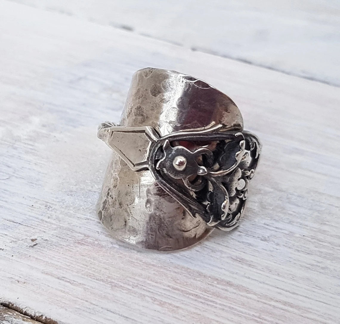 Sterling SILVER - Birmingham 1972 Spoon Ring - Vintage - Upcycled Gothic Boho Jewelry