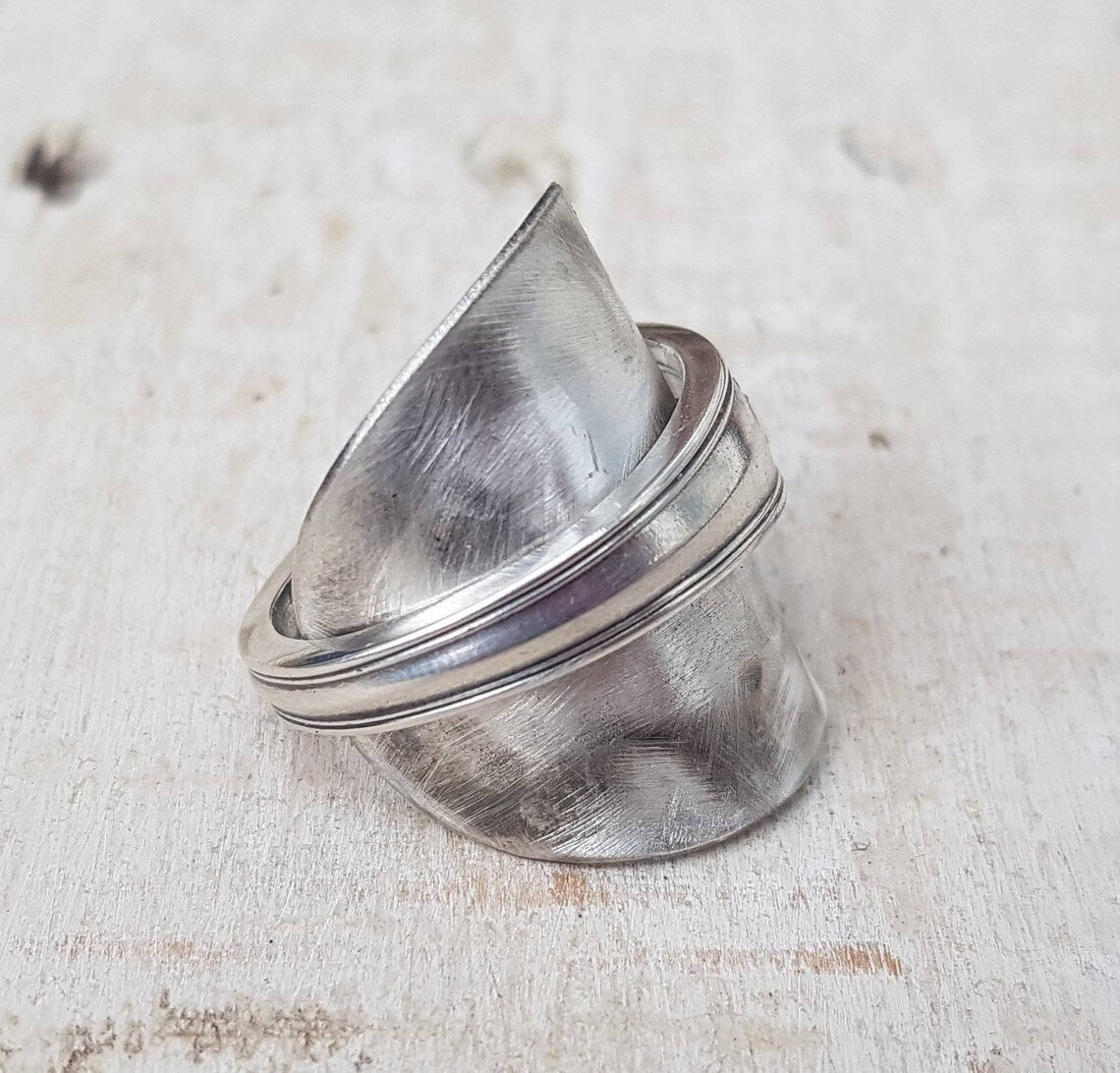 Upcycled Art Deco Spoon Ring - Vintage Men's / Ladies Jewelry