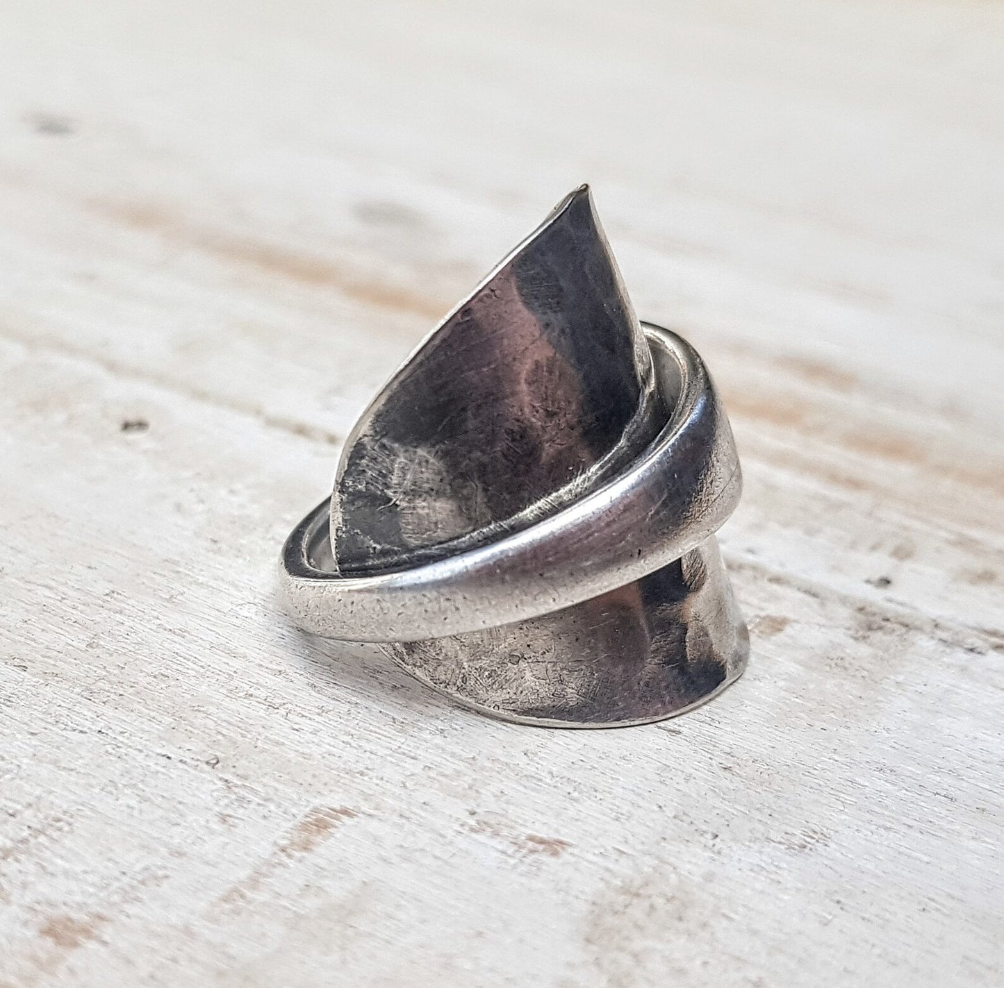 Vintage - Shell Pattern Spoon Ring - Upcycled Unisex Boho Style Jewelry - Ladies / Men's