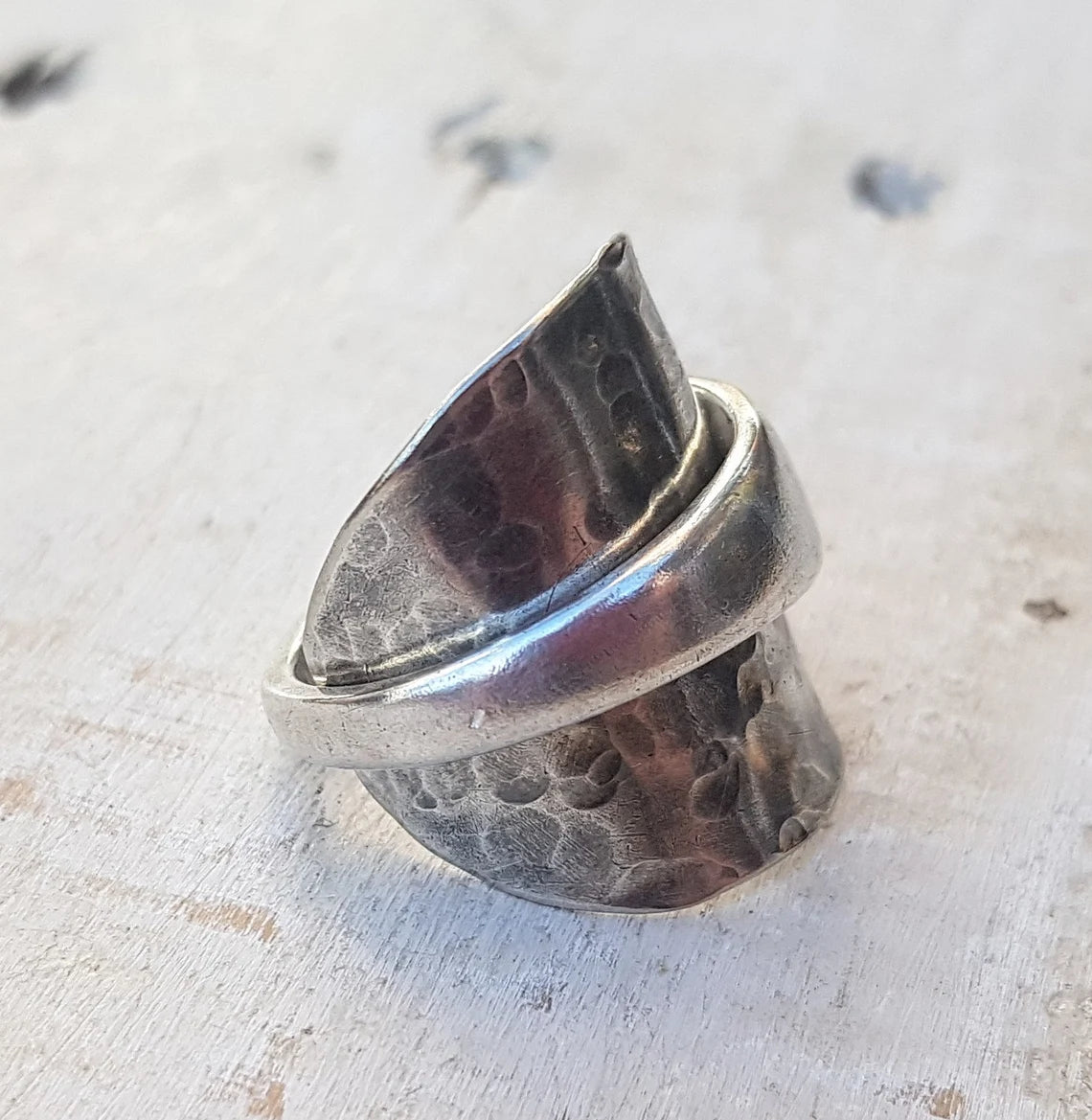 Vintage Shell Pattern Spoon Ring - Upcycled Unisex Boho Style Jewelry - Ladies / Men's