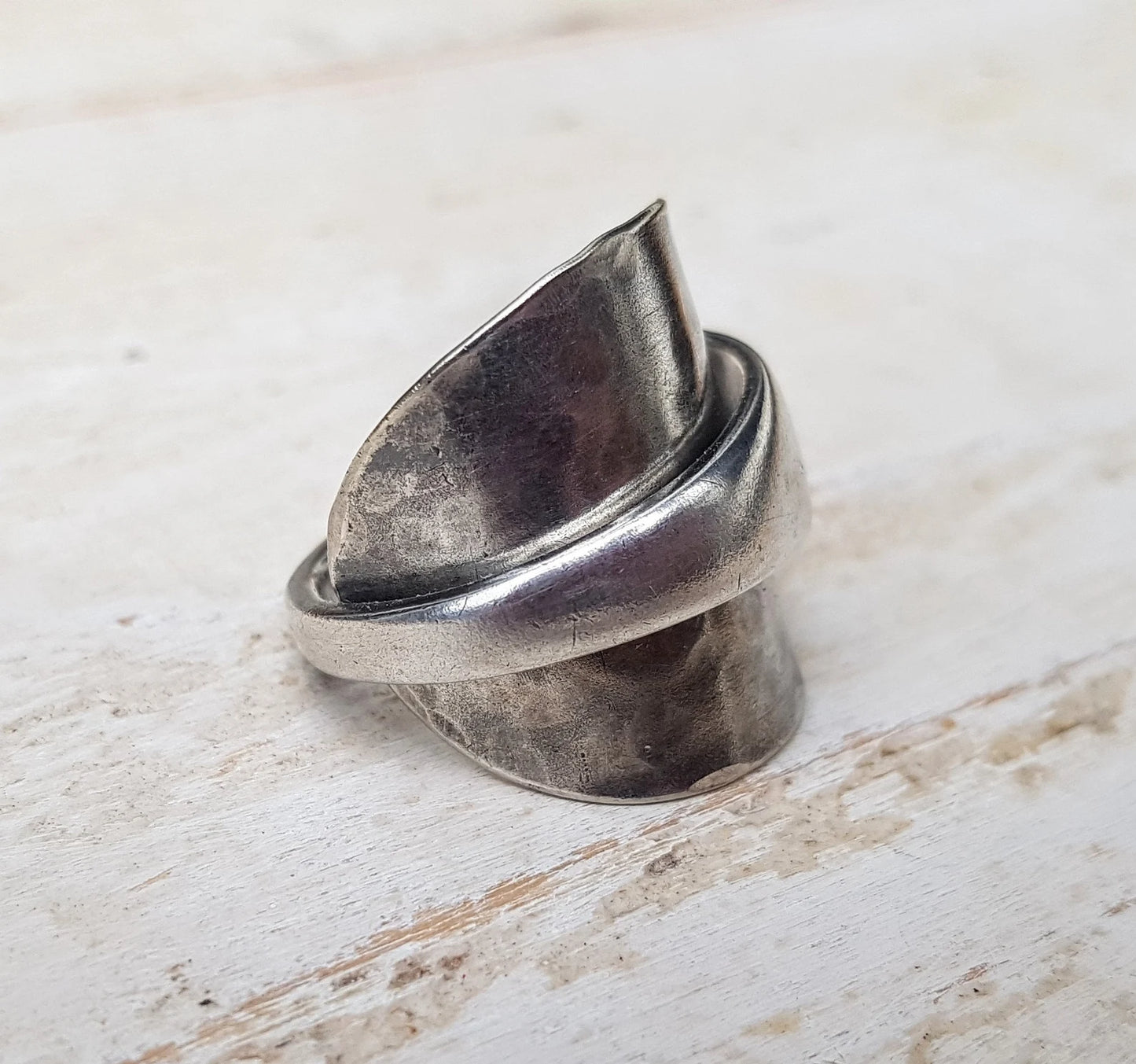 Unisex Vintage - Shell Pattern Spoon Ring - Upcycled Jewelry - Ladies / Men's