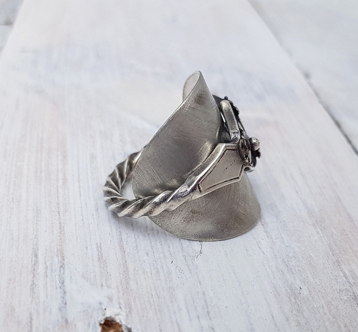 Sterling SILVER - Birmingham 1972 Spoon Ring - Vintage - Upcycled Gothic Boho Jewelry