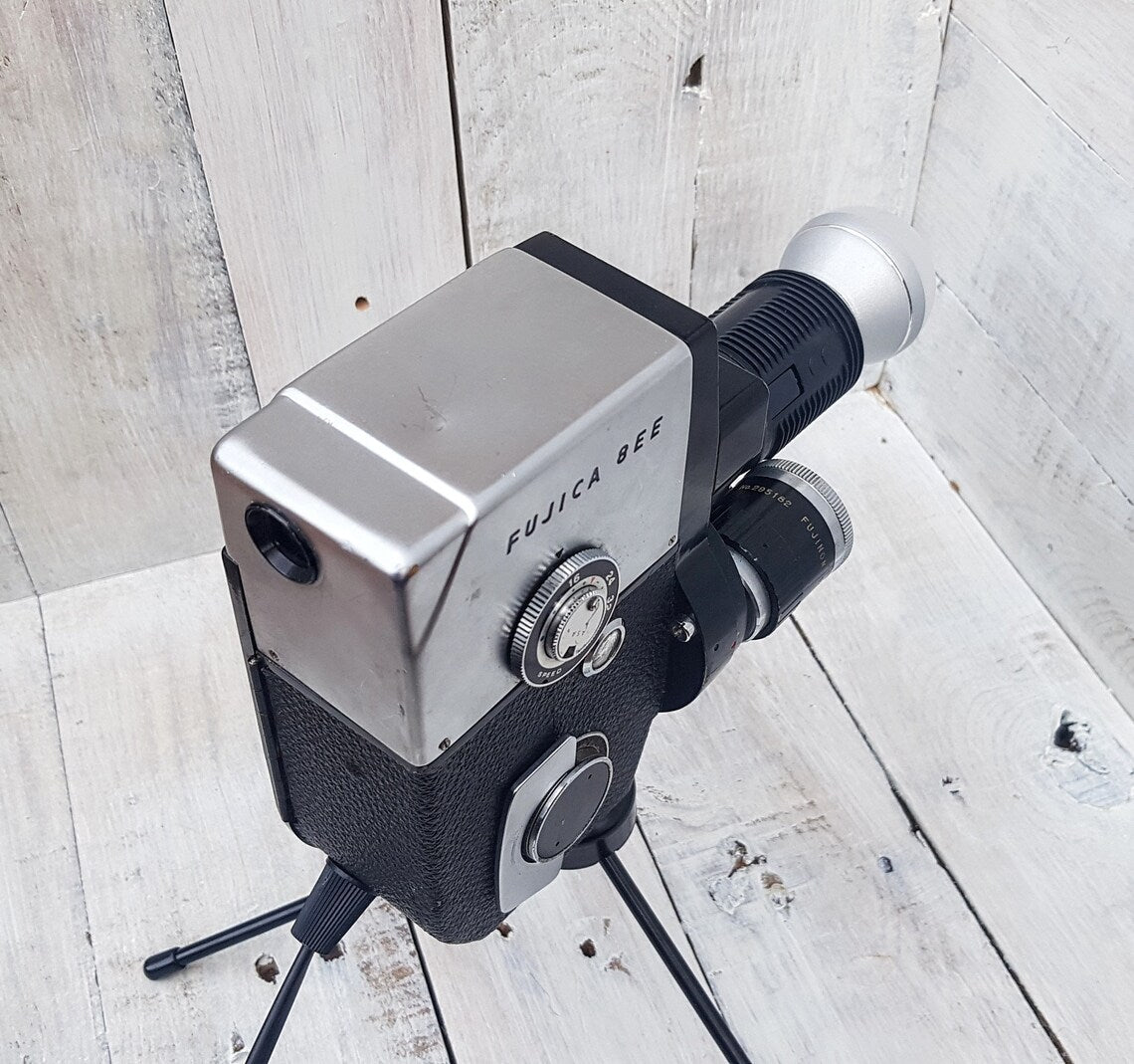 Repurposed 1960s Vintage Cine Movie Camera Lamp - Table Desk Lamp - Mancave