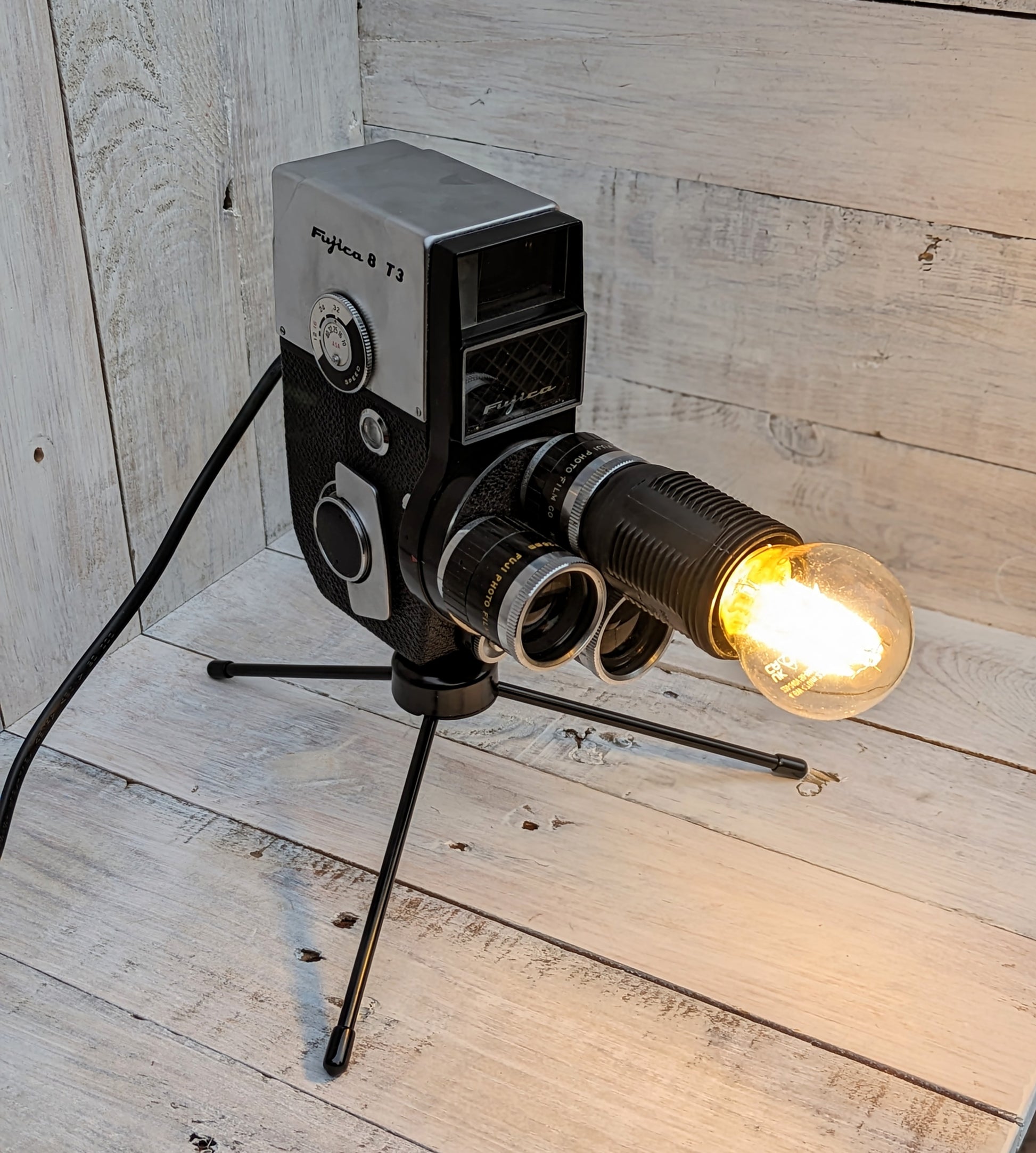 1960s-repurposed-camera-lamp