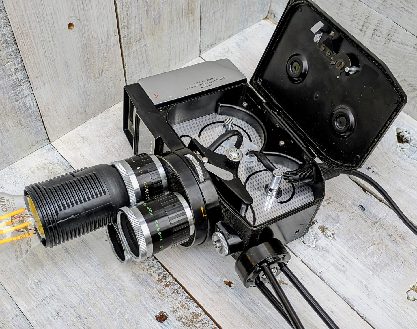 Repurposed 1960s Vintage Cine Movie Camera Lamp - Table Desk Lamp