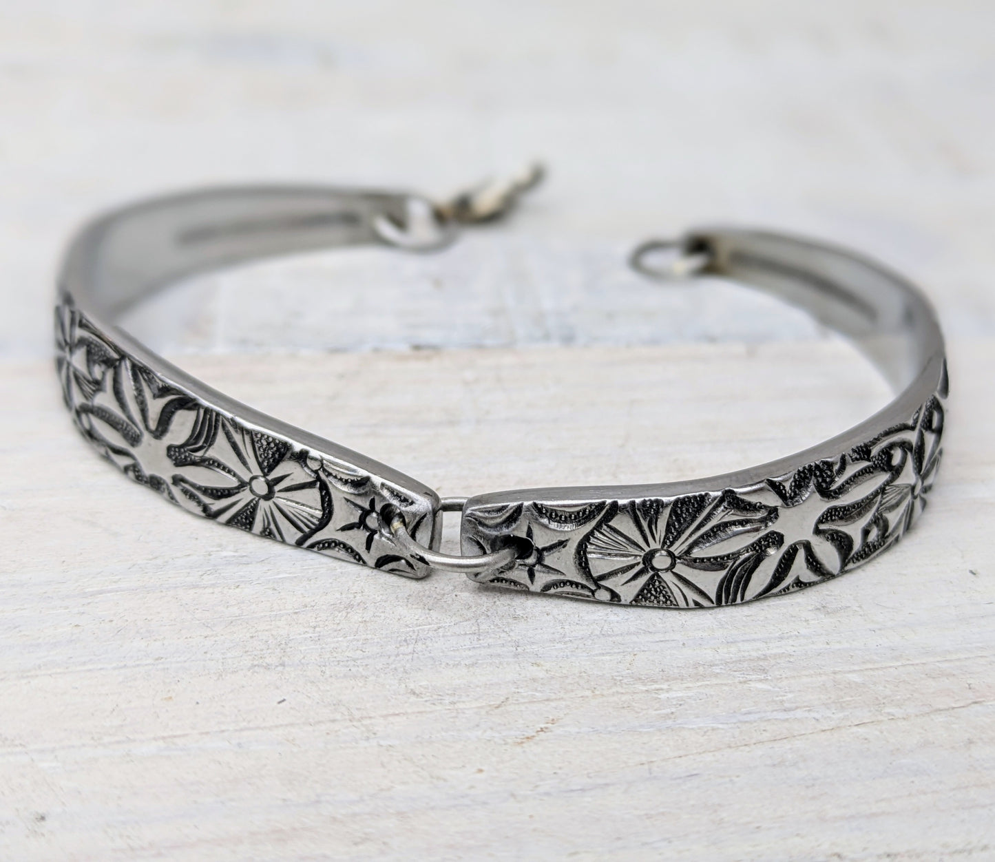 Stainless Steel Floral Pattern Bracelet