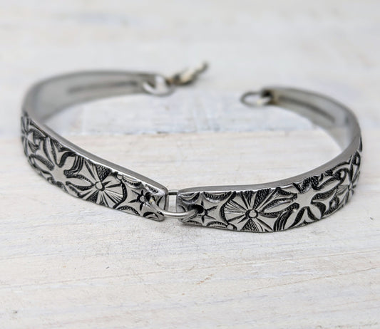 Stainless Steel Floral Pattern Bracelet