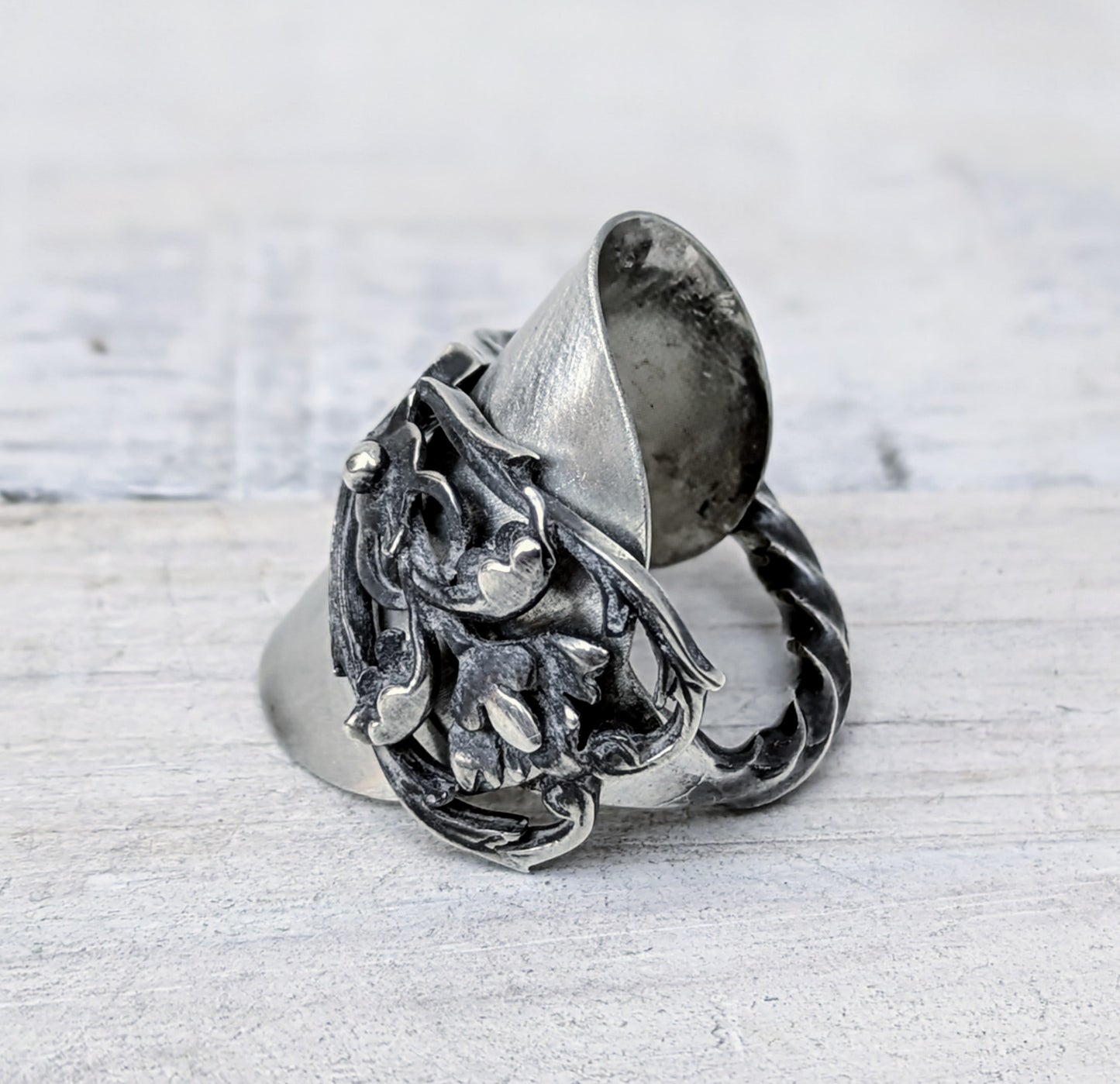 Sterling SILVER - Birmingham 1972 Spoon Ring - Gothic Style Jewelry