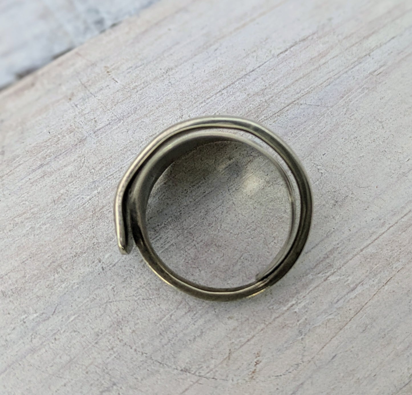 Vintage Unisex Spoon Ring Bow Pattern