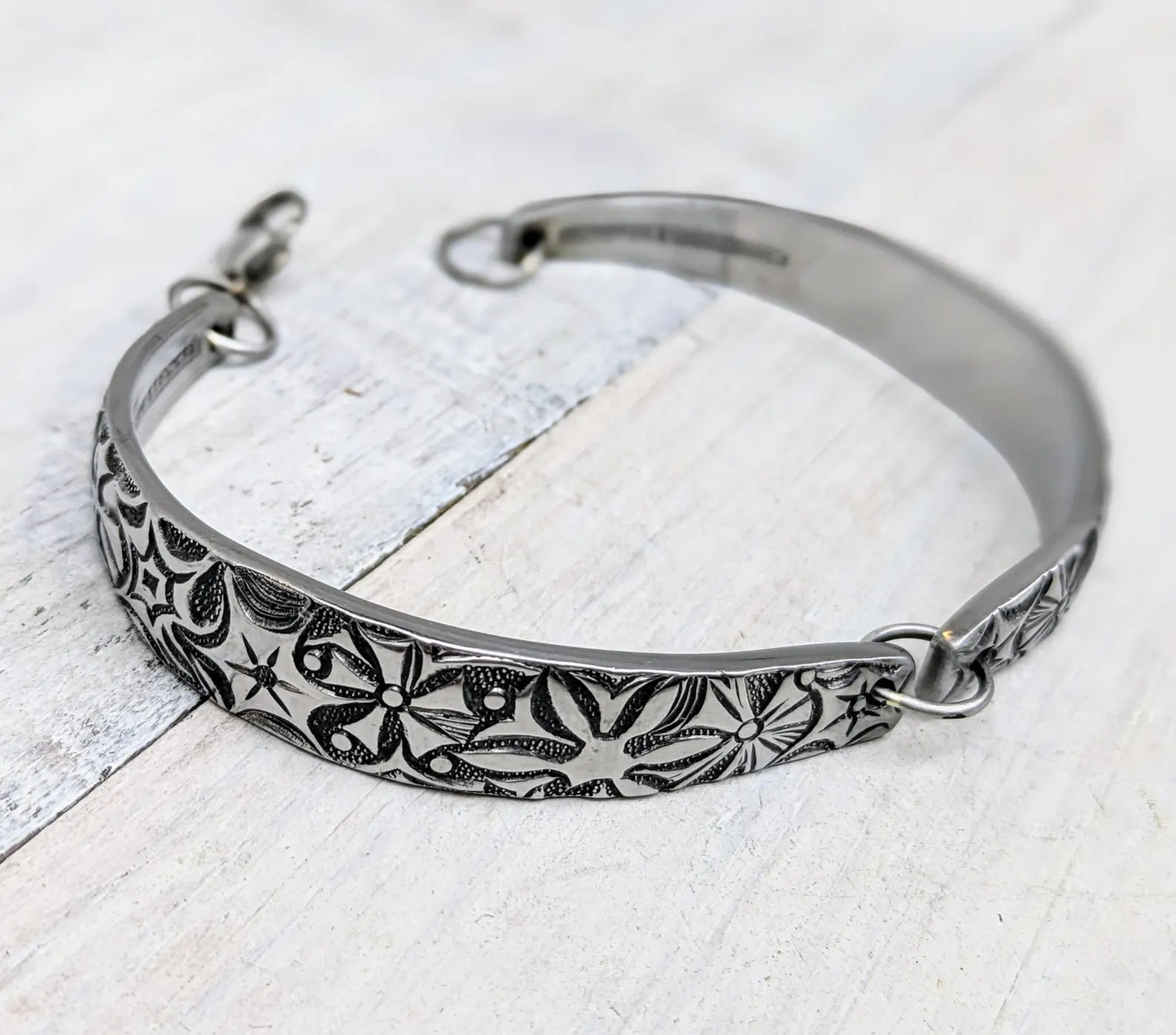 Stainless Steel Floral Pattern Bracelet