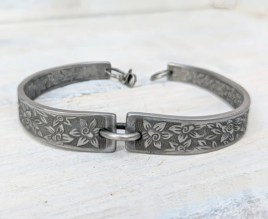 floral-pattern-steel-bracelet