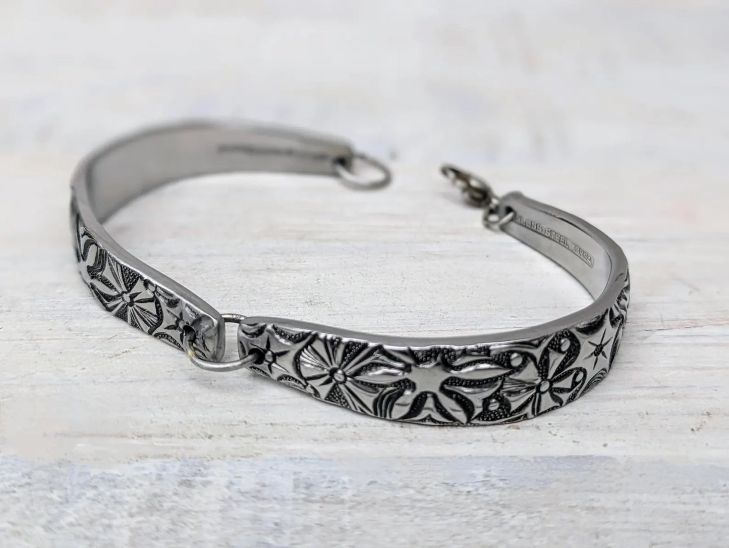 Stainless Steel Floral Pattern Bracelet