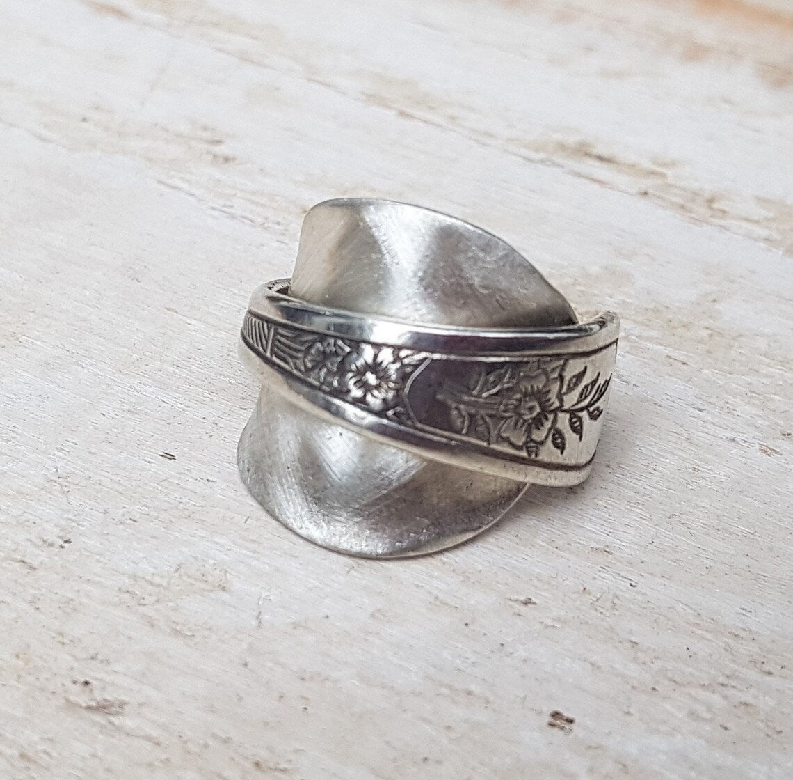 Vintage SILVER Floral - Silver Spoon Ring - Upcycled Boho Jewelry - Handmade