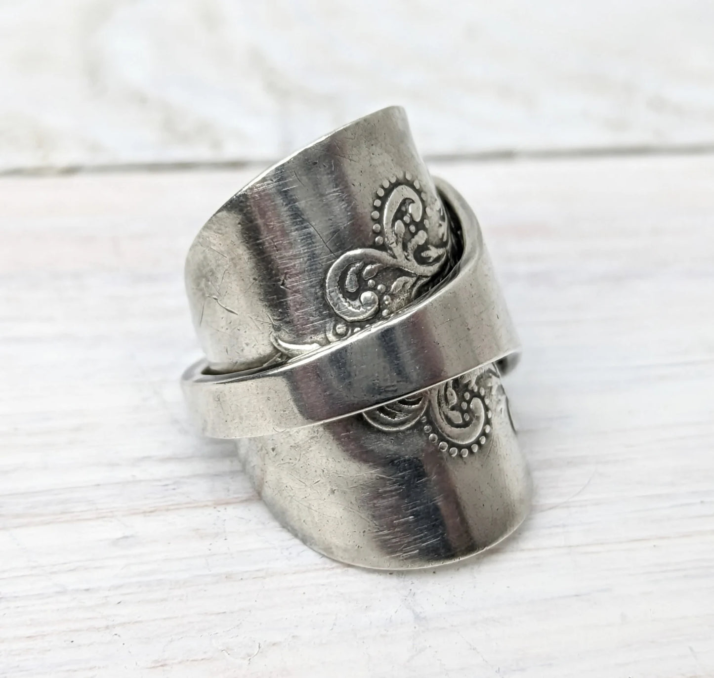 London Sterling SILVER - 1909 Lace Pattern Spoon Ring