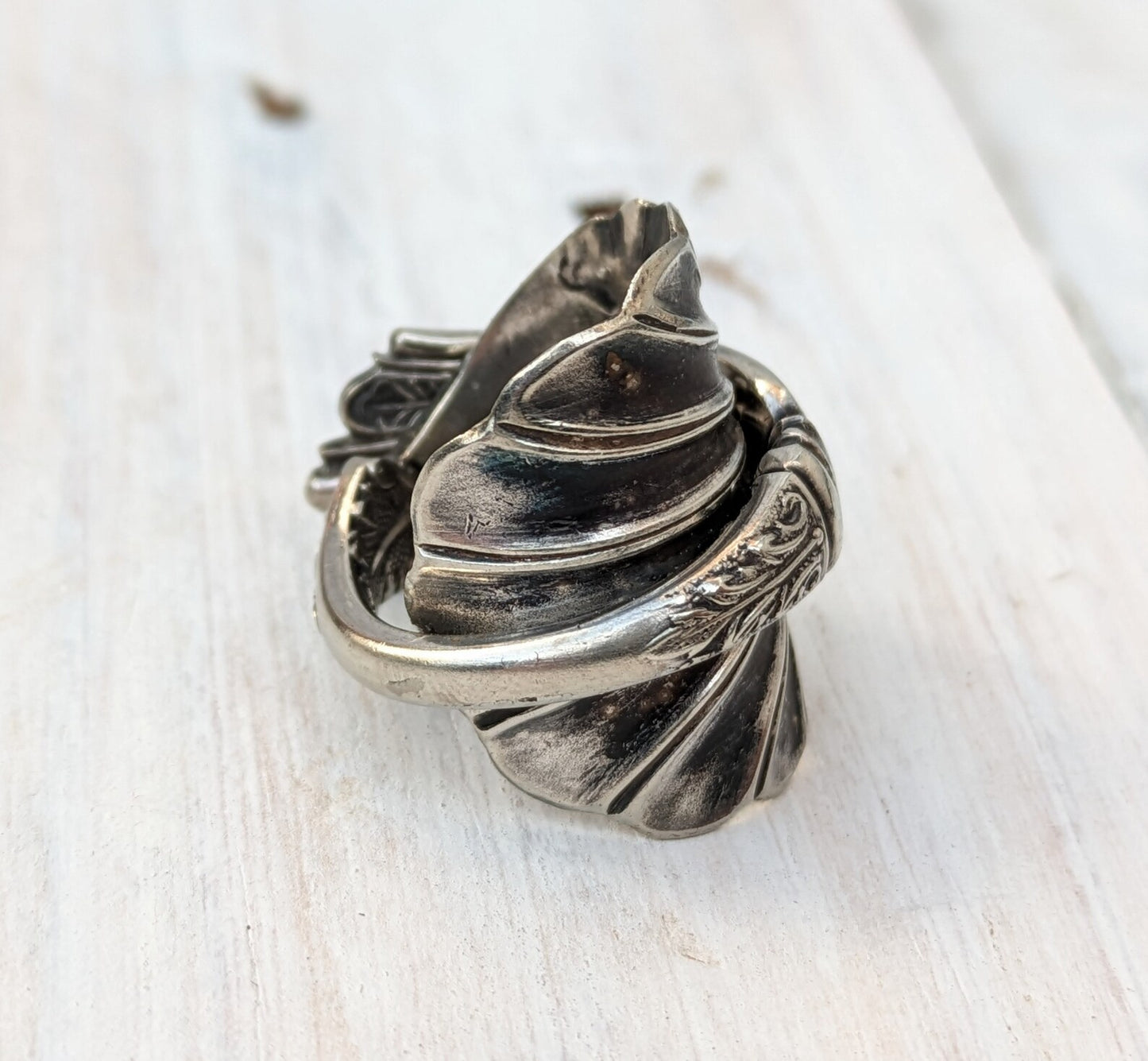 Unisex Vintage Shell Spoon Ring - Upcycled Jewelry