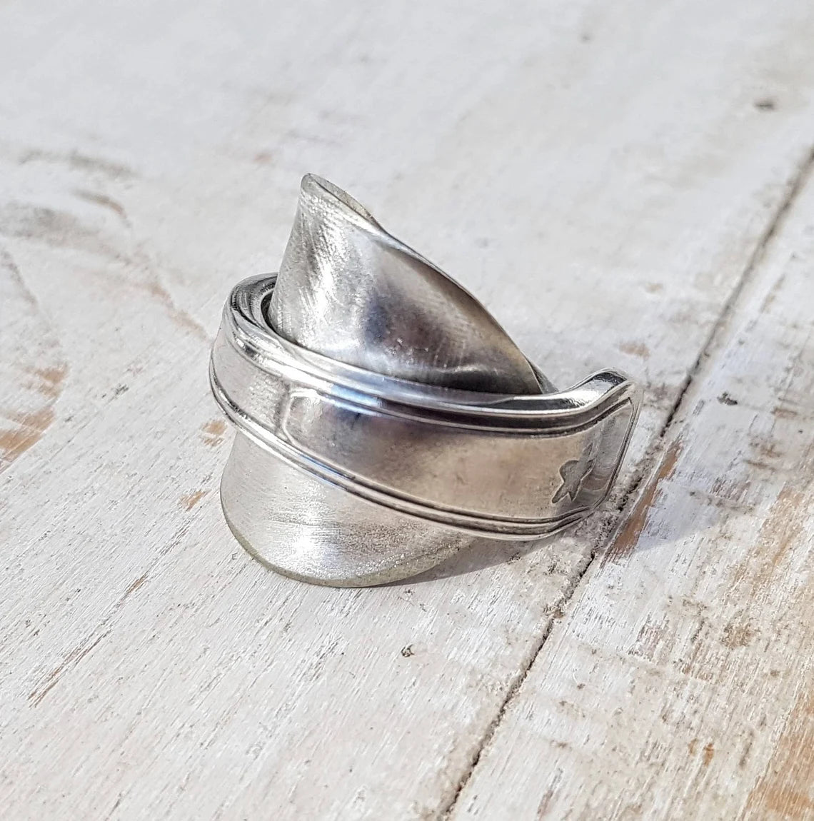 Vintage Art Deco Upcycled Spoon Ring - STAR Pattern