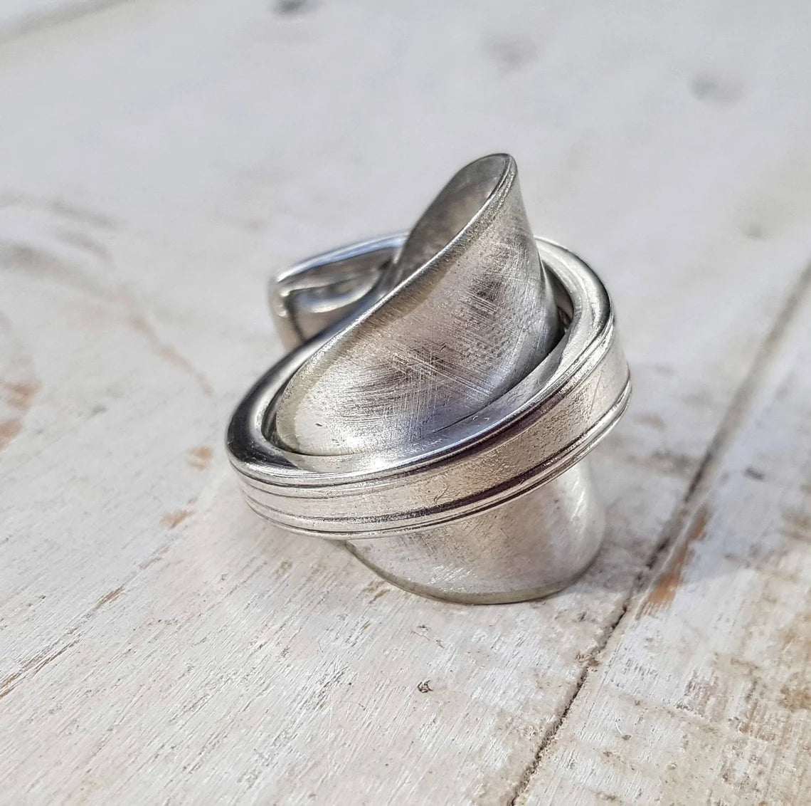 Vintage Art Deco Upcycled Spoon Ring - STAR Pattern