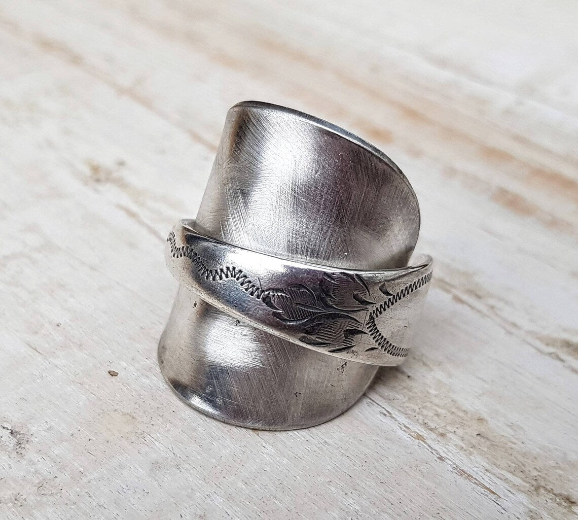 Vintage Spoon Ring - Handmade Upcycled - Mens / Ladies Boho Floral Jewelry