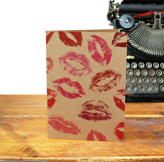 LIPS-KISS-LOVE-GREETING-CARD