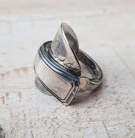 Vintage-Spoon-Ring-Upcycled-Jewelry