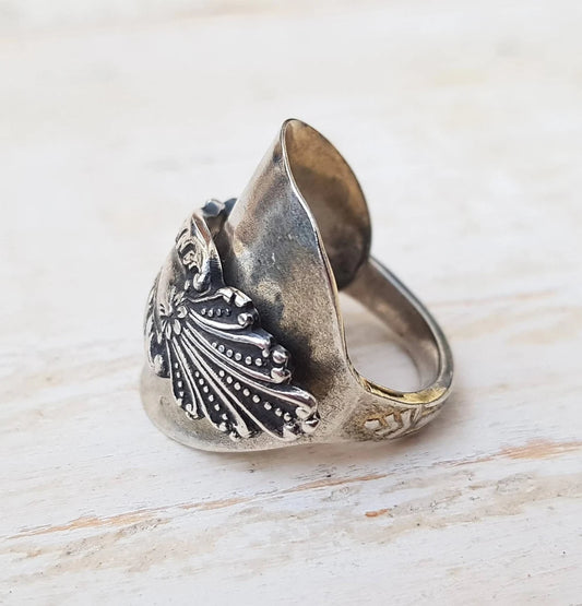 Beautiful-Floral-Vintage-Spoon-Ring